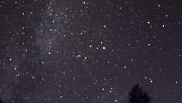 Sternbilder Langzeitaufnahmen Gruen Schwarze IR